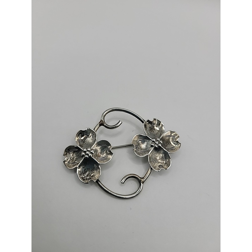 Vintage Stuart Nye Sterling Silver Dogwood Flower Brooch Hand Wrought Jewelry
